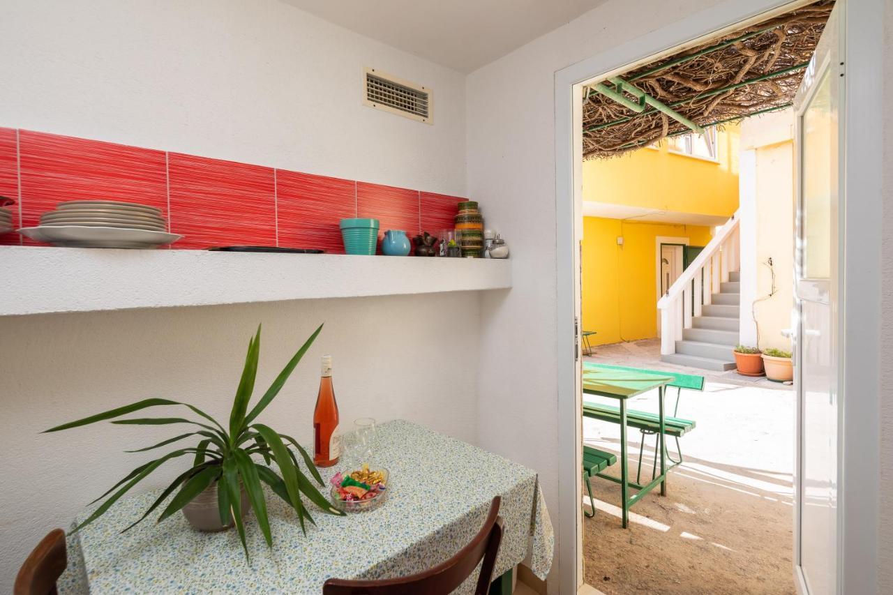 Beach House Lemonade Apartment เยเซนิเซ ภายนอก รูปภาพ